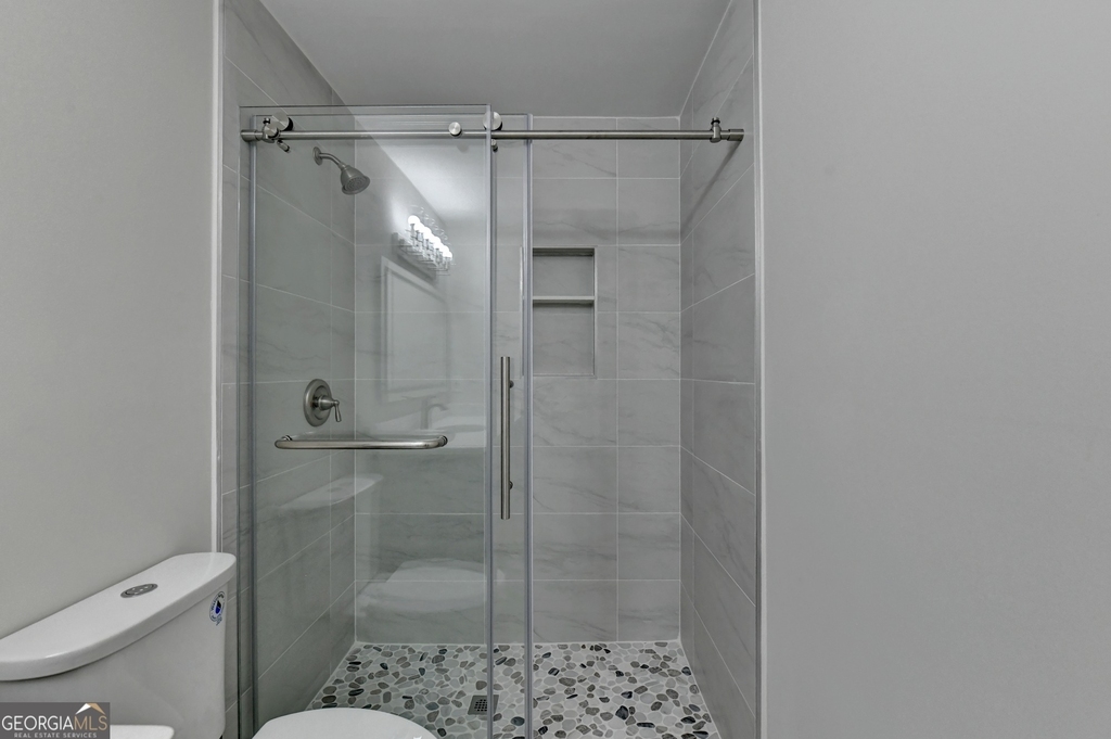 340 Waddington Trail - Photo 38