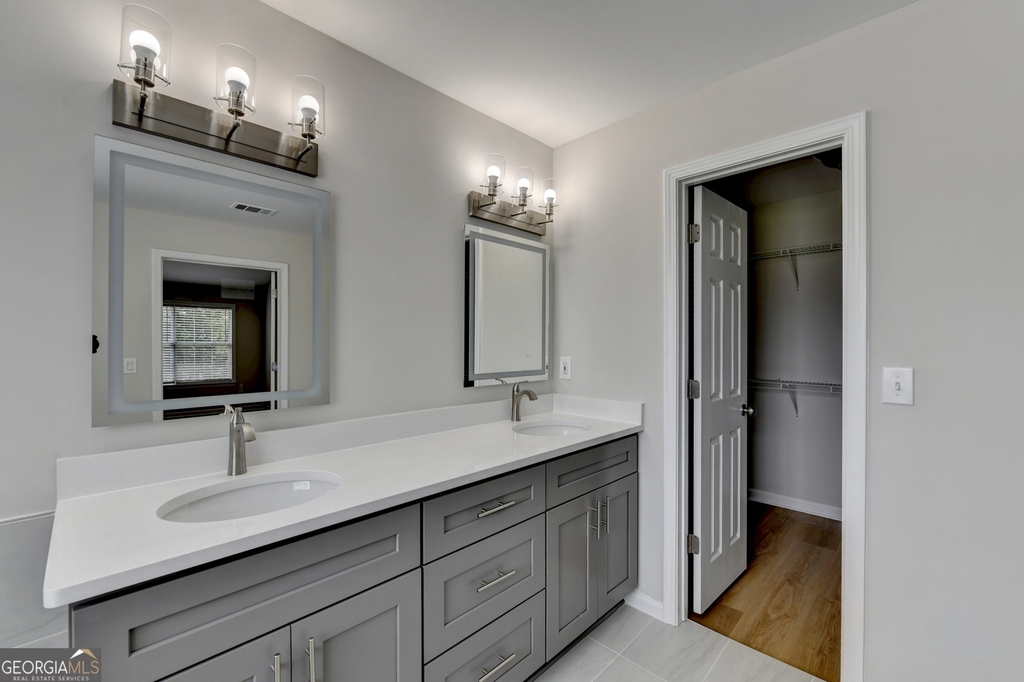 340 Waddington Trail - Photo 45