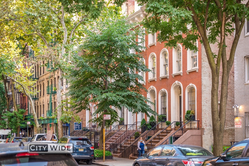 222 E. 89th St. #12 - Photo 4