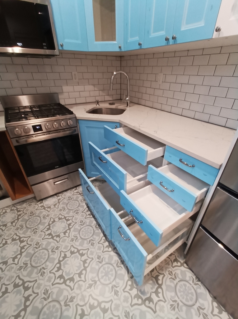 995 Hancock Street - Photo 2