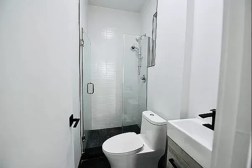 446 West 55th Street - Photo 3