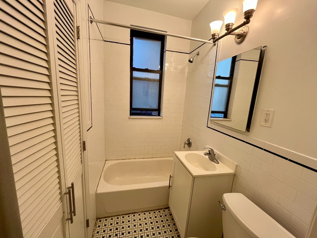 123 East 82nd Street - Photo 2