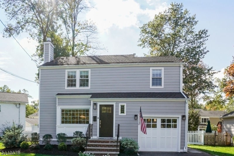 256 Woodland Ave - Photo 2