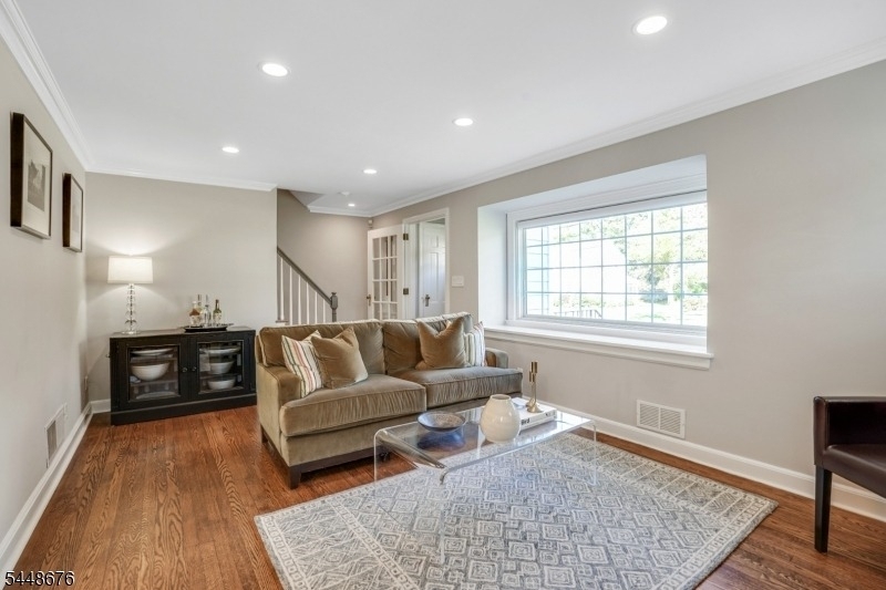 256 Woodland Ave - Photo 4