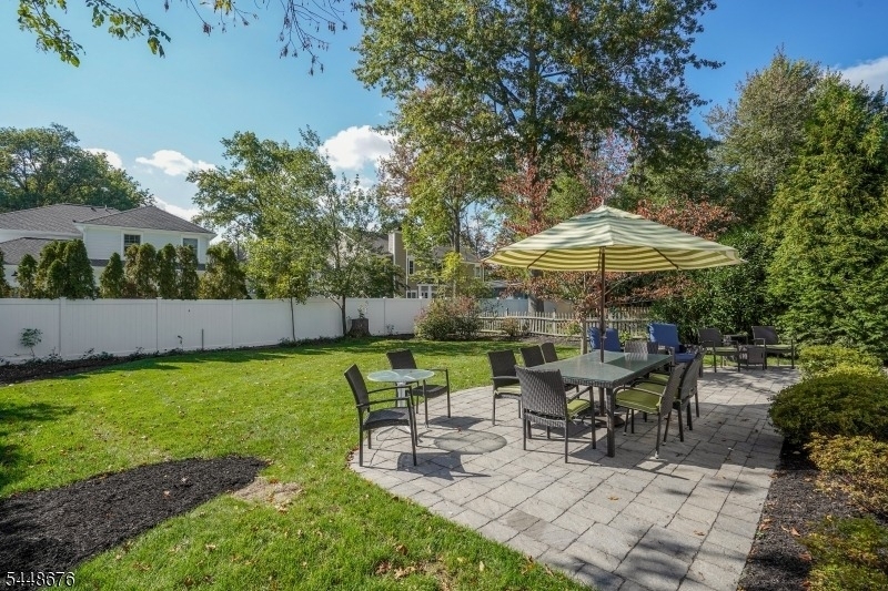 256 Woodland Ave - Photo 32