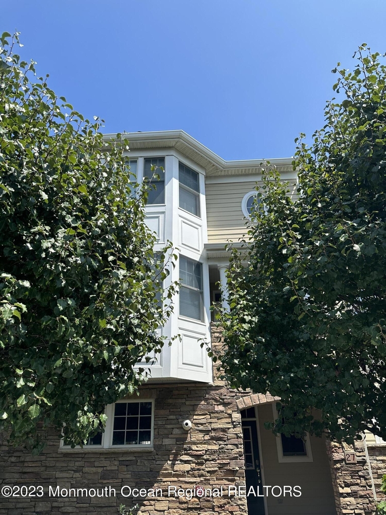 27 Grant Street - Photo 0