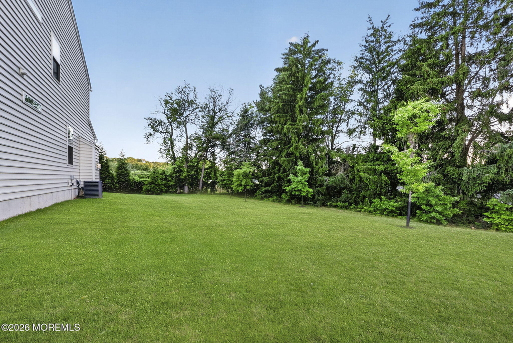 319 Tulip Court - Photo 36