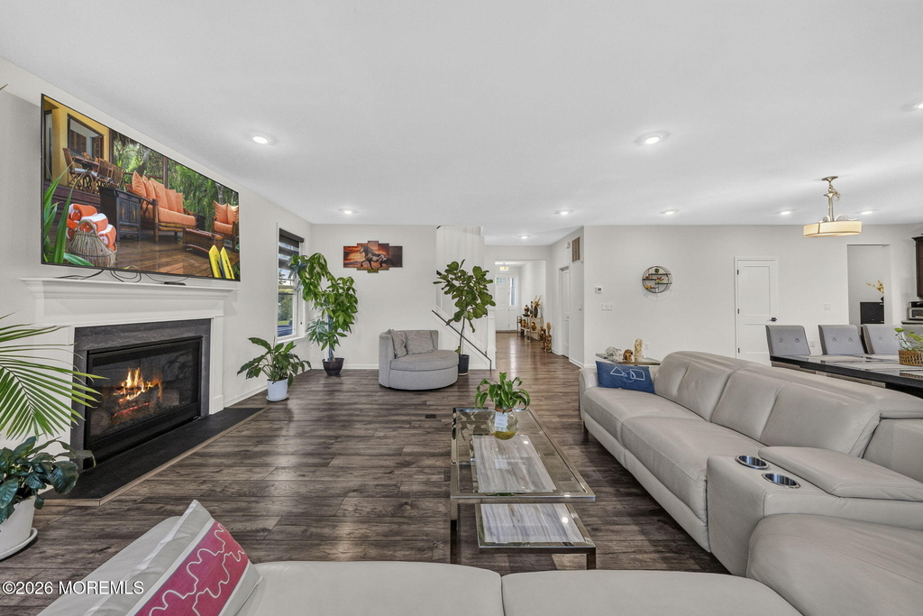 319 Tulip Court - Photo 11