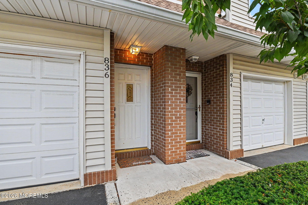 836 4th Avenue - Photo 0