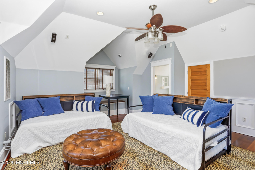 565 Trout Avenue - Photo 24