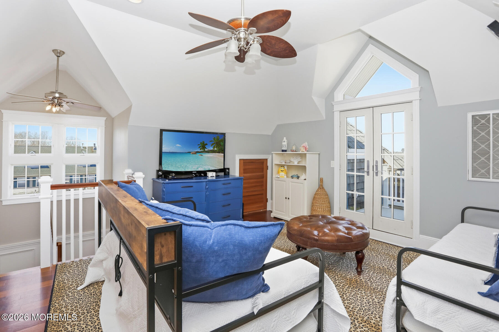 565 Trout Avenue - Photo 25