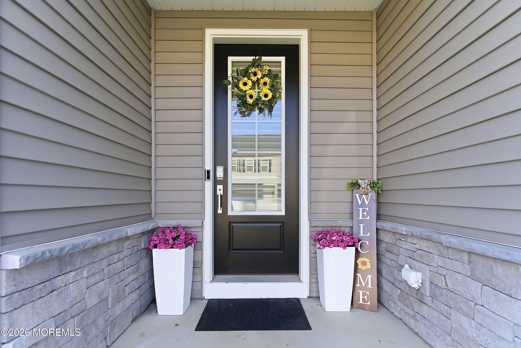 1402 Journey Avenue - Photo 2