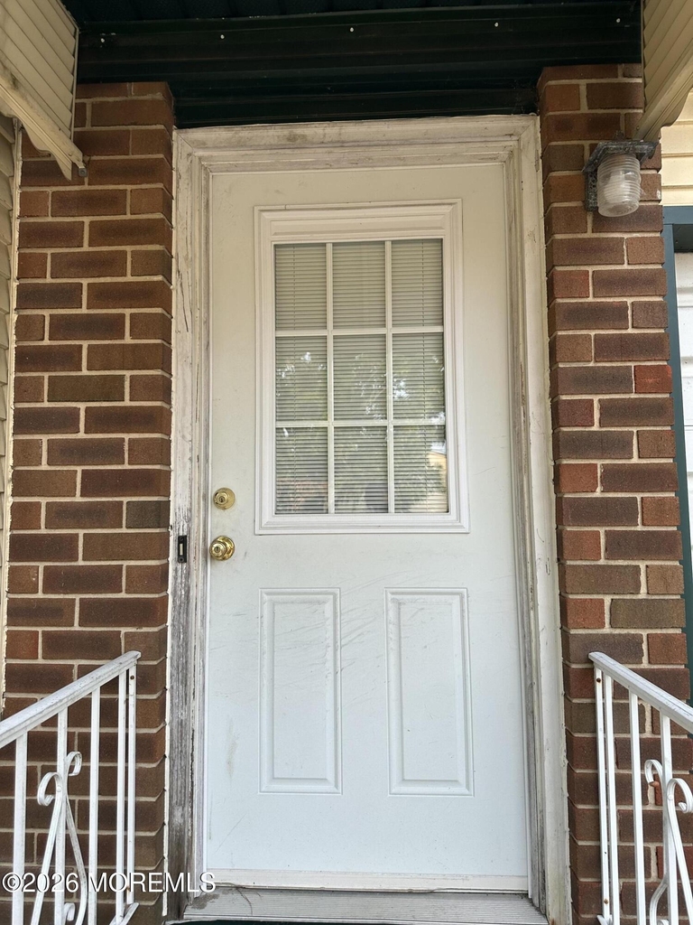 2 Fallbrook Street - Photo 2