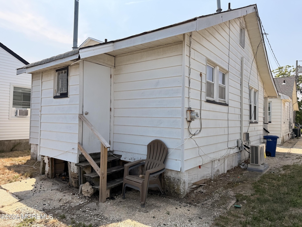 1710 B Street - Photo 1