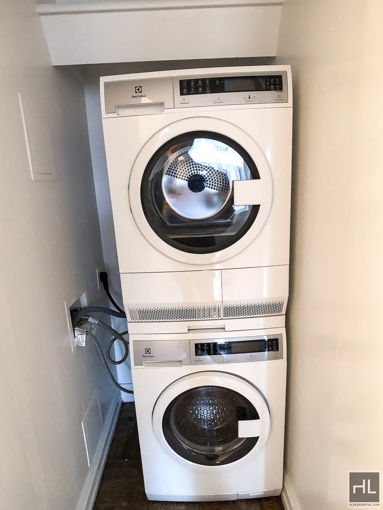 East 71st Street - Photo 2