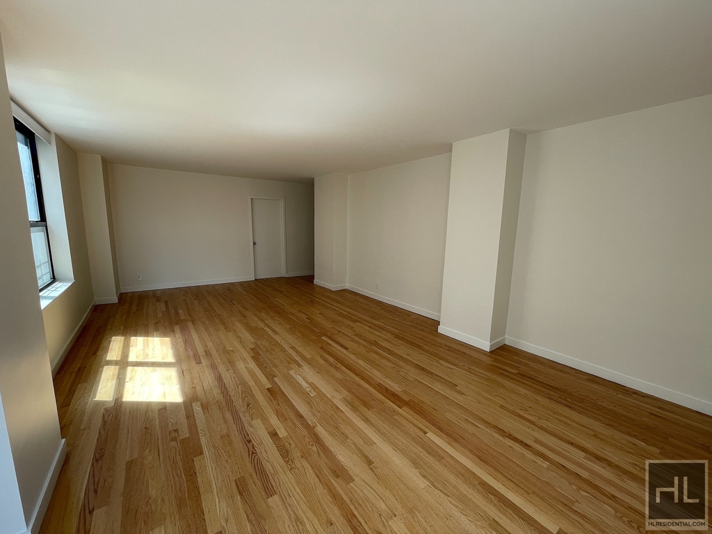 West 87th Street - Photo 1