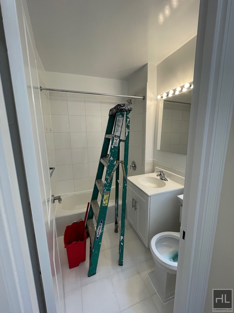West 79 Street - Photo 3