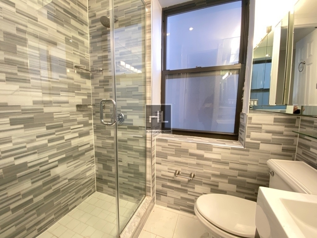 West 103 Street - Photo 4