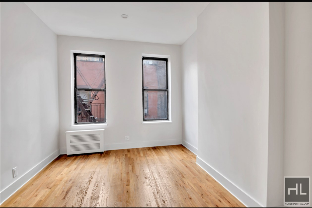 West 45 Street - Photo 2
