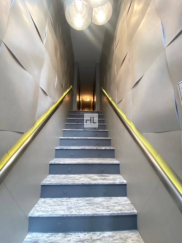 East 23rd Street - Photo 5