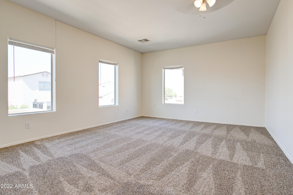 9928 W Chipman Road - Photo 28