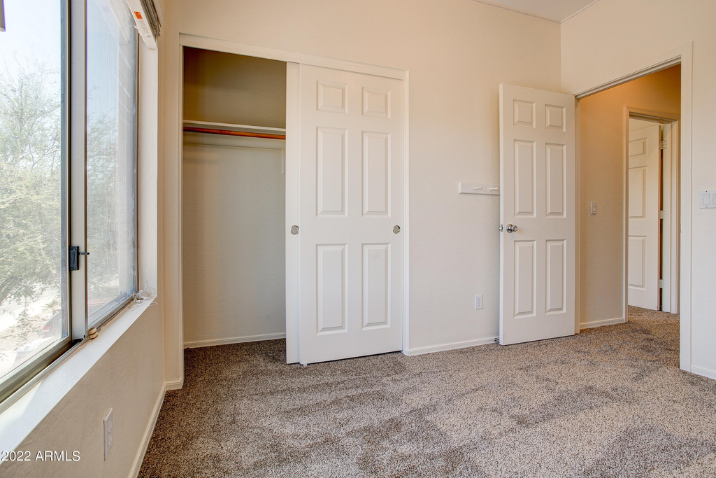9928 W Chipman Road - Photo 18