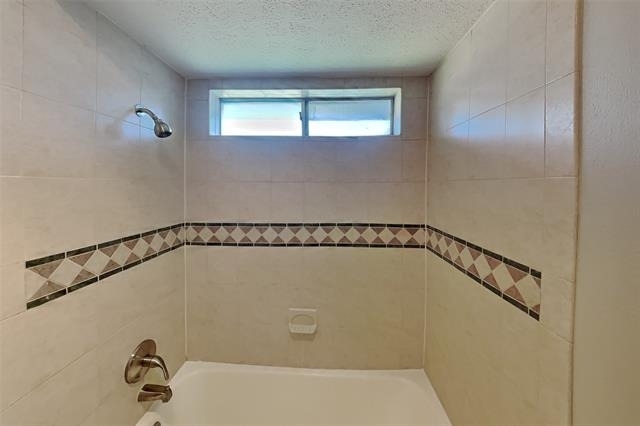 1944 Chesham Drive - Photo 16
