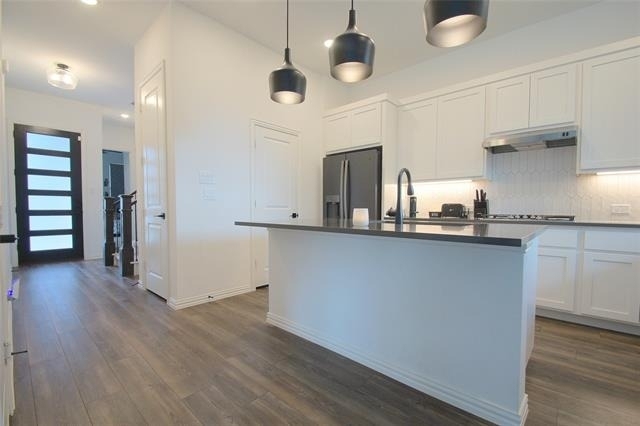 7500 Denney - Photo 1