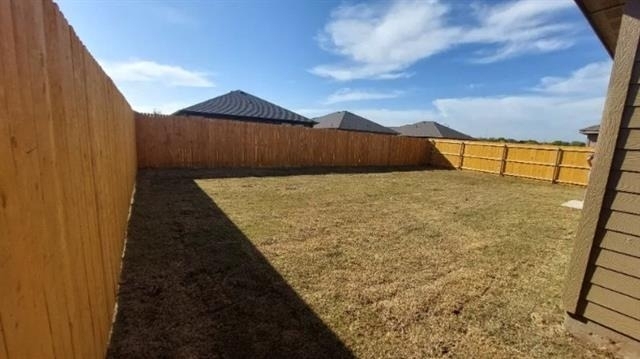 1425 Waverley Drive - Photo 3