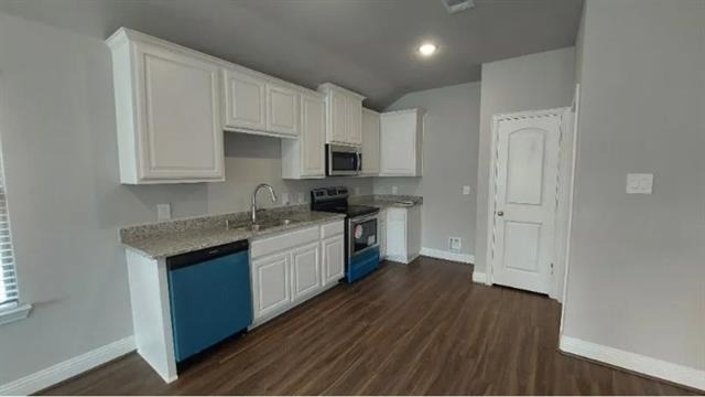 1425 Waverley Drive - Photo 1
