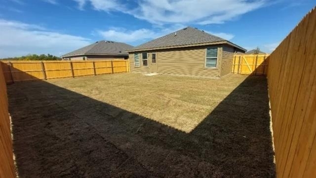 1425 Waverley Drive - Photo 4