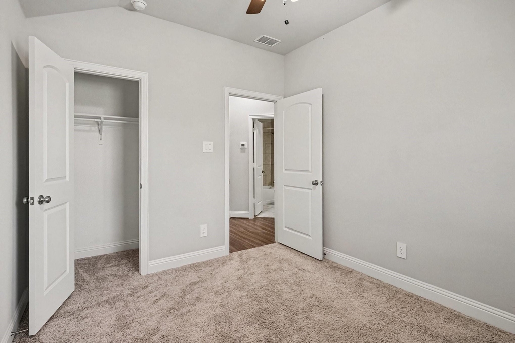 1425 Waverley Drive - Photo 19