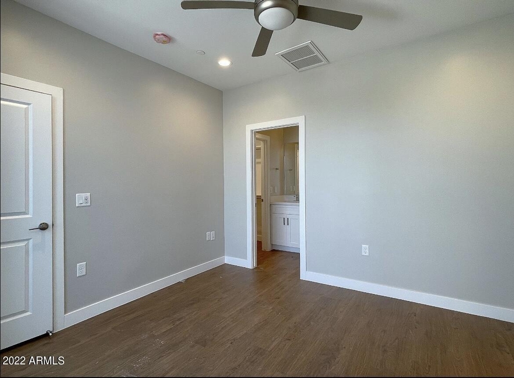 3215 E Flower Street - Photo 49