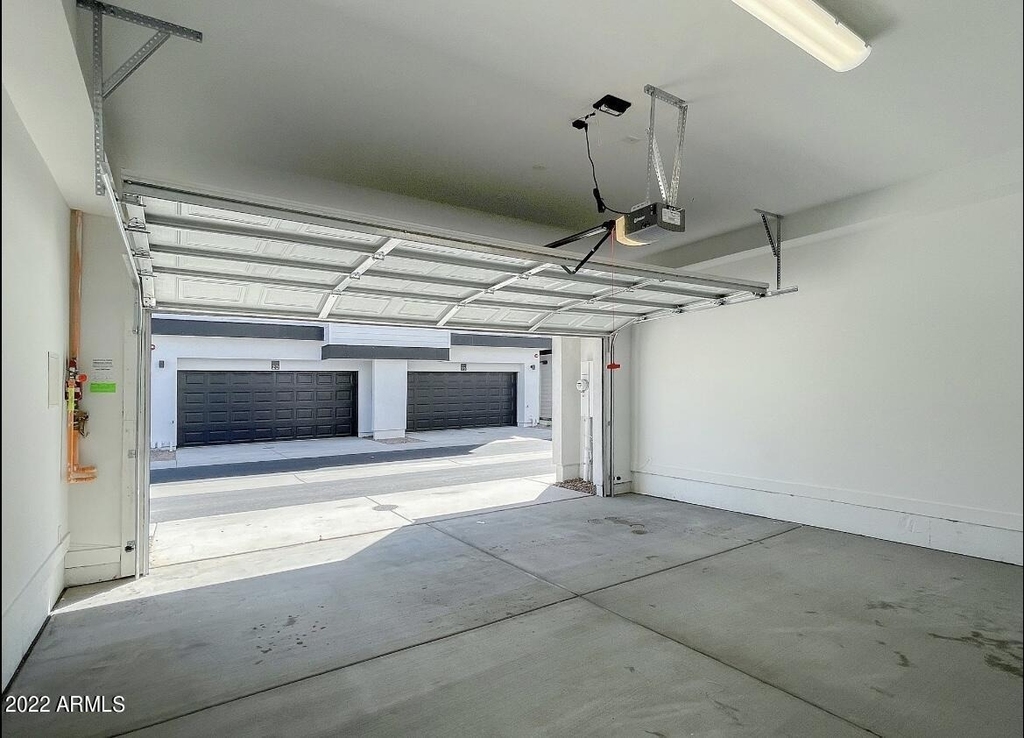 3215 E Flower Street - Photo 14