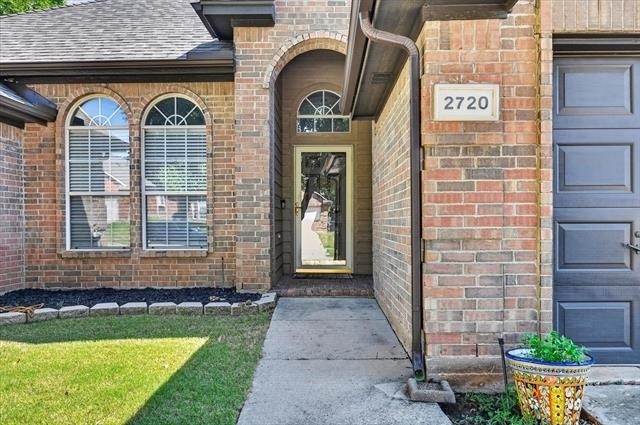 2720 Windstone Way - Photo 2
