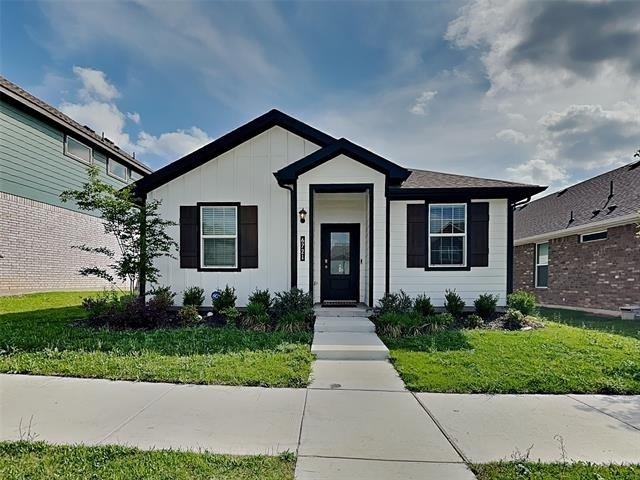 6721 Lake Overlook Drive - Photo 0