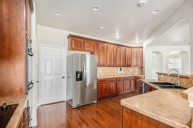 605 Port Royale Way - Photo 10