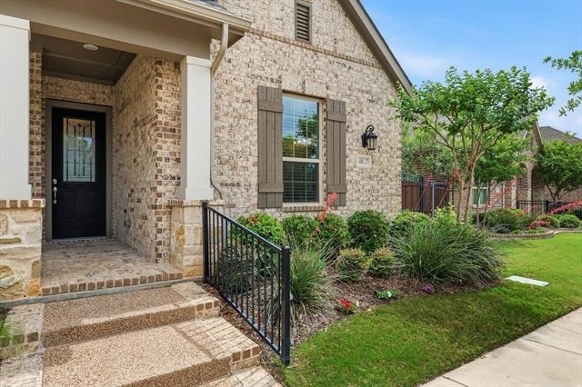 4817 Beaver Creek Drive - Photo 2