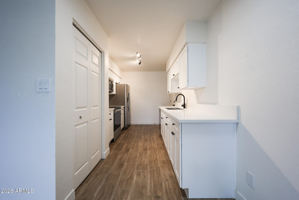 558 S Lesueur -- - Photo 12