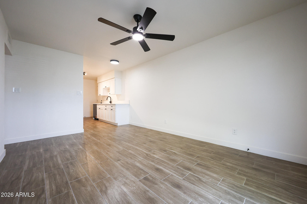 558 S Lesueur -- - Photo 9