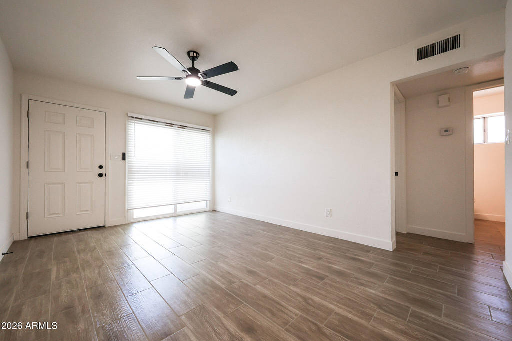 558 S Lesueur -- - Photo 10