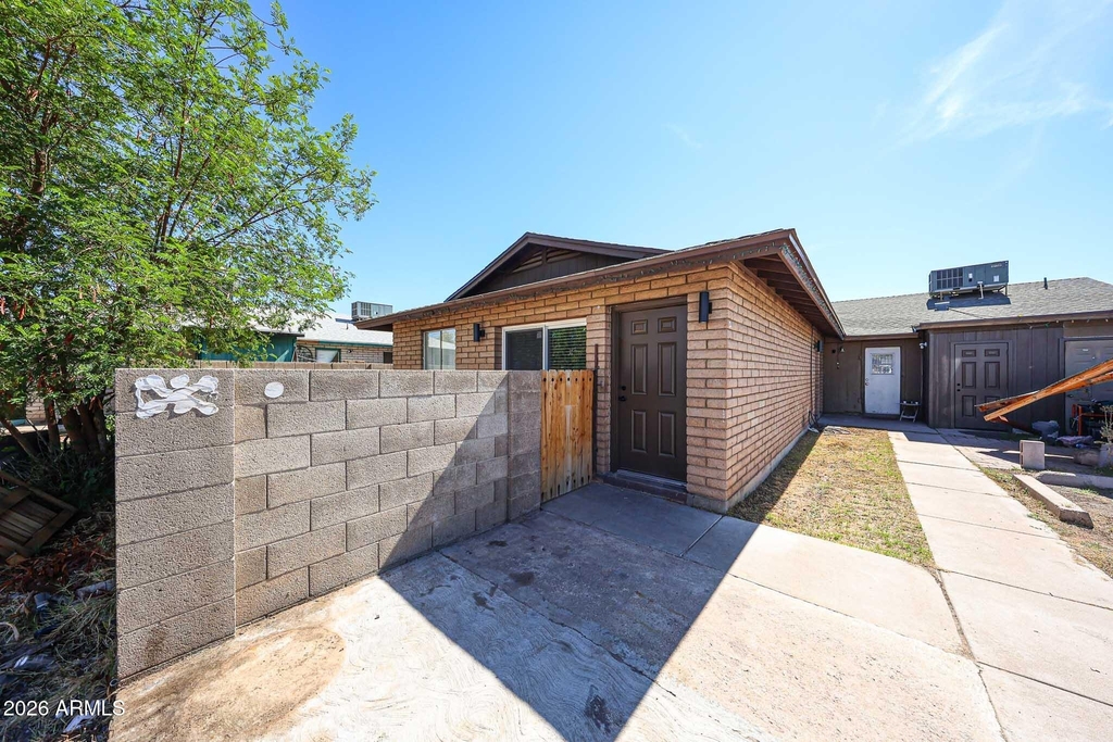 558 S Lesueur -- - Photo 4