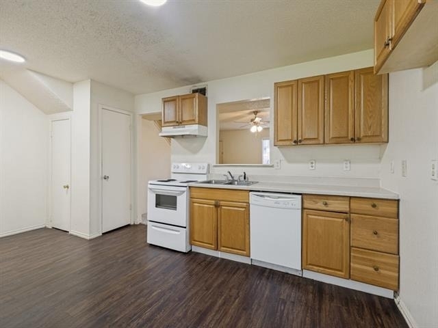 1408 Arvel Circle - Photo 3