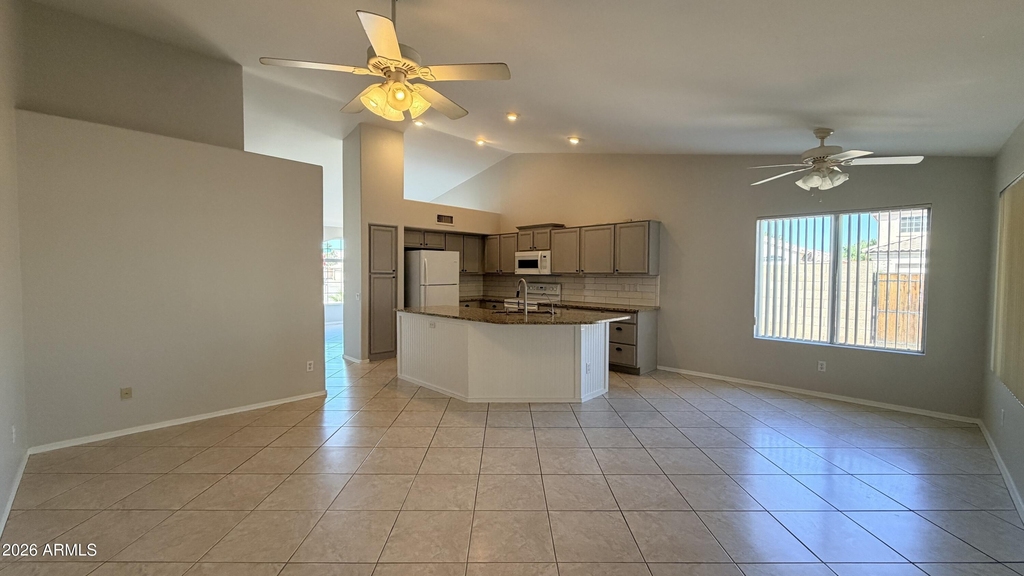 39 N Pueblo Street - Photo 3