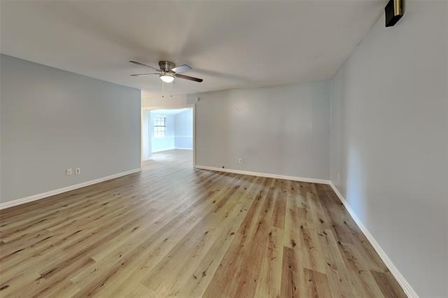1913 Briarwood Drive - Photo 2