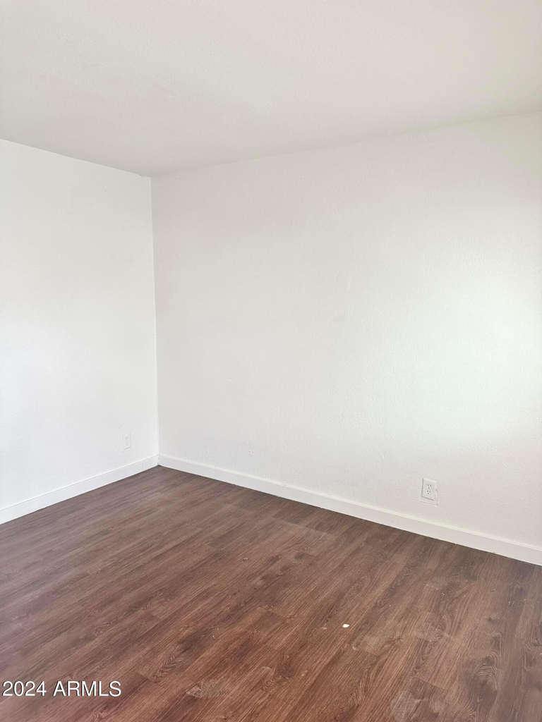 2033 W Madison -- - Photo 7