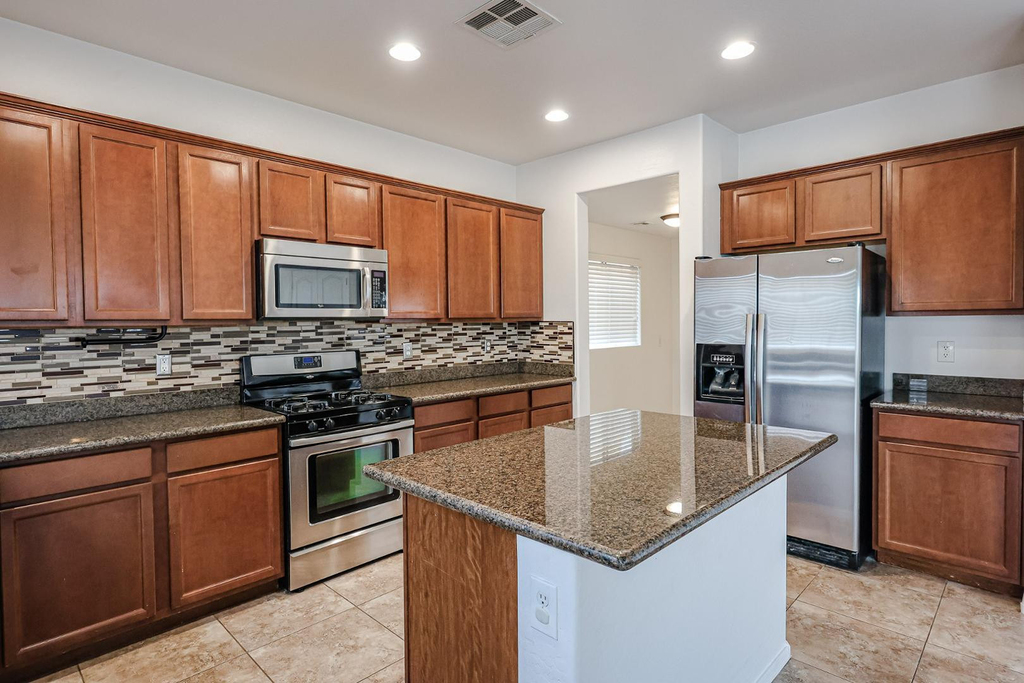 12039 W Leather Lane - Photo 12