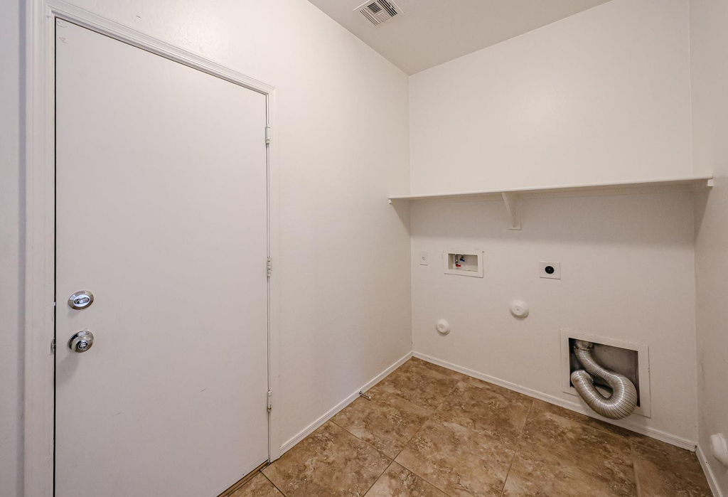 12039 W Leather Lane - Photo 15