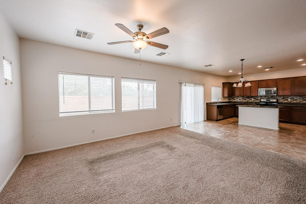 12039 W Leather Lane - Photo 9