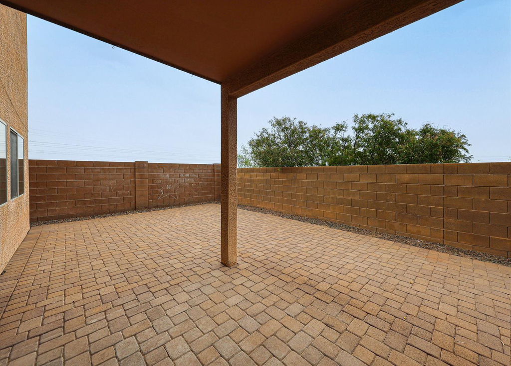 12039 W Leather Lane - Photo 35